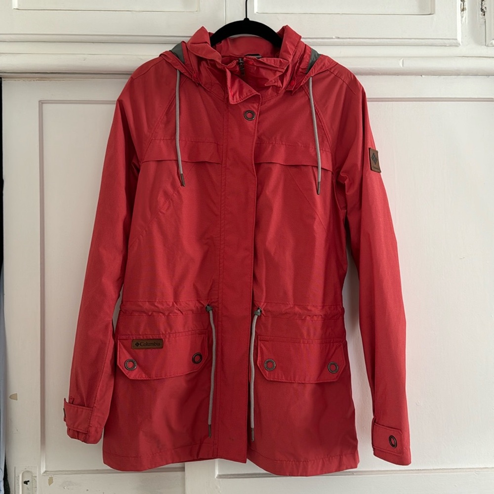 Columbia Omni shield advanced repellency, Coral Red, hooded raincoat